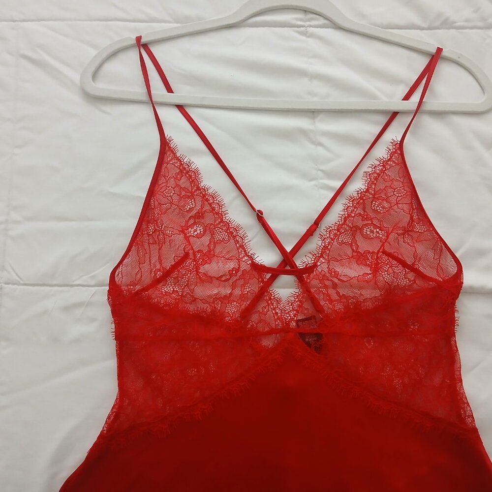 Victoria's Secret Plunge Slip Chemise - Picture 3 of 11